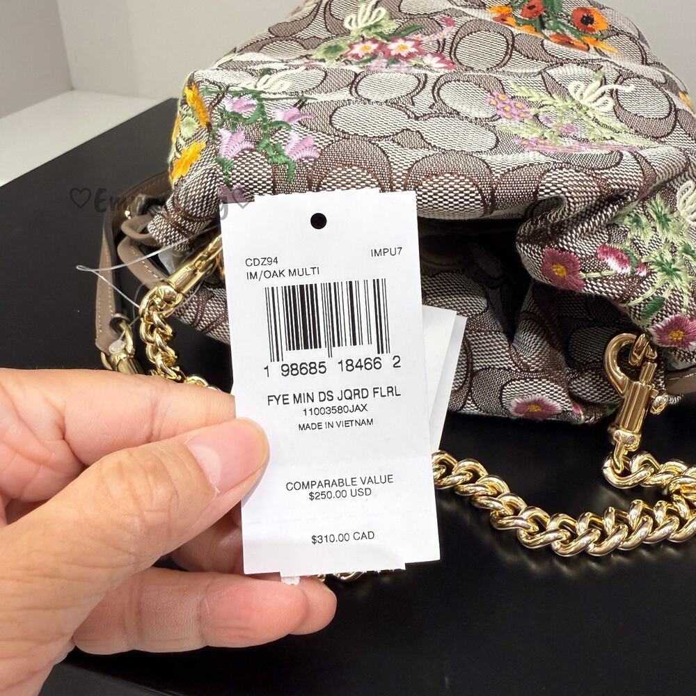 Coach Faye Mini Drawstring Bag Signature Jacquard With Floral Embroidery CDZ94 - Picture 7 of 7
